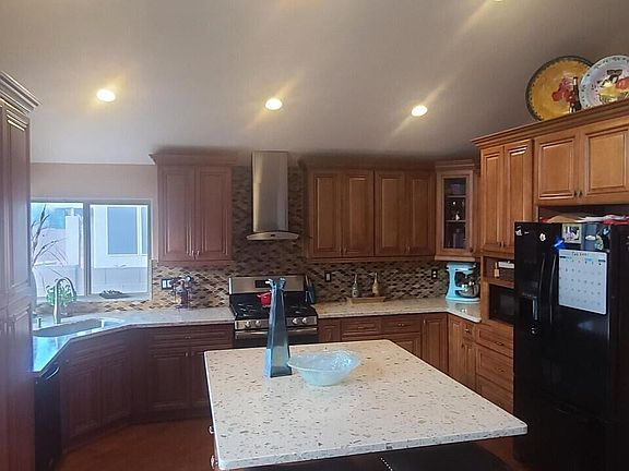 3rd image of 1545 E Oxford Ln