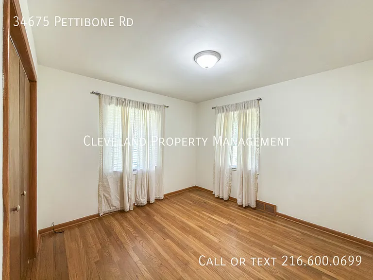 34675 Pettibone Rd — Photo 12