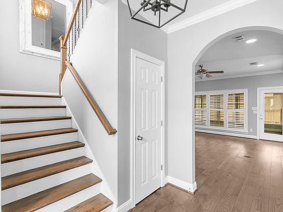 5th image of 589 White Stone Way
