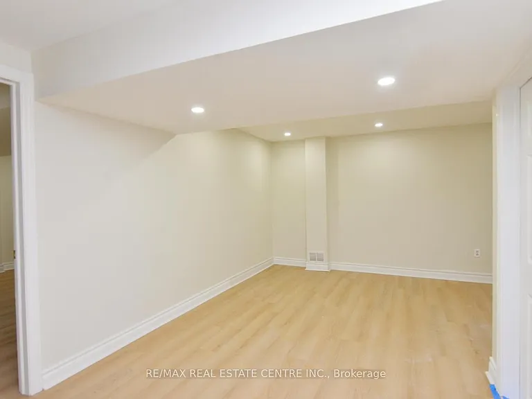 10 Sheldon Dr #BASEMENT — Photo 21