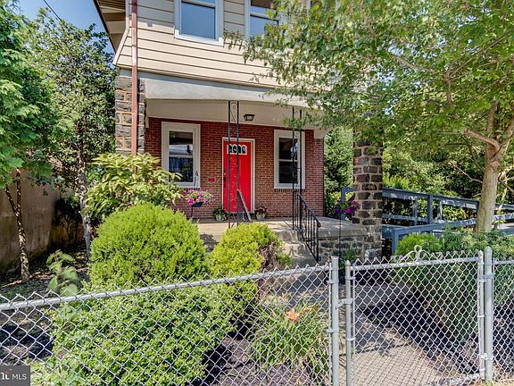 2nd image of 309 Francis St