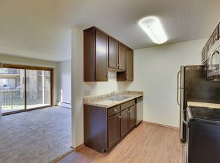 751 1st Ave NW #17310636, Saint Paul, MN 55112