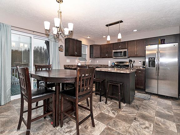 2nd image of 6678 Cotswald Dr