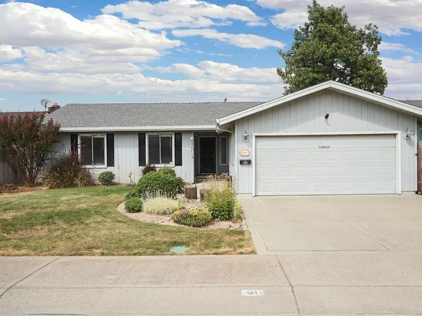 121 Hemlock Dr, Lodi, CA 95240