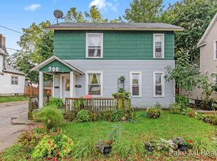 900 Douglas St NW, Grand Rapids, MI 49504