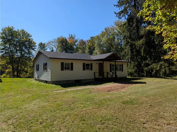 123 Knapp Rd, Constantia, NY 13044