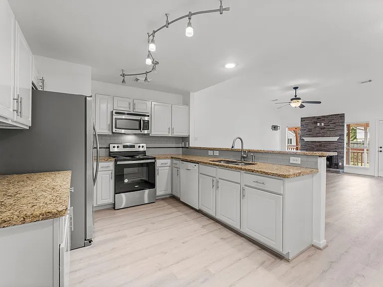 351 Fantasy Ln — Photo 11