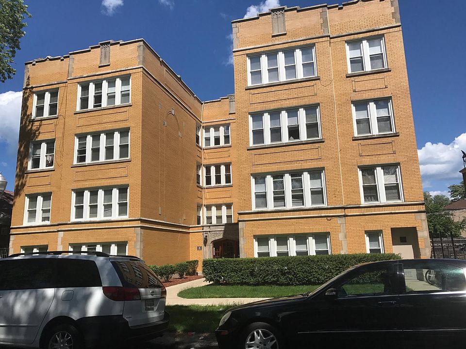 1st image of 6311 N Albany Ave APT 3