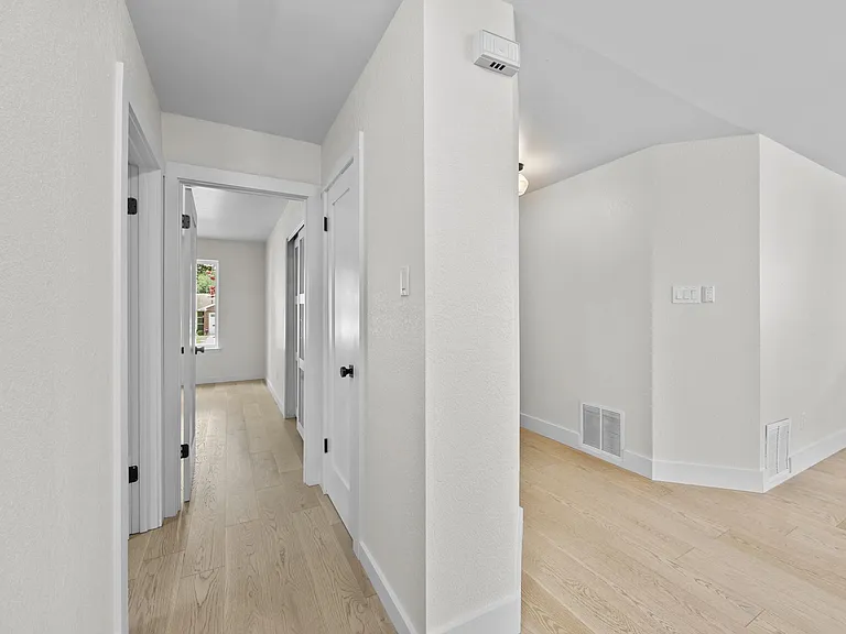8708 Huebinger Pass — Photo 21