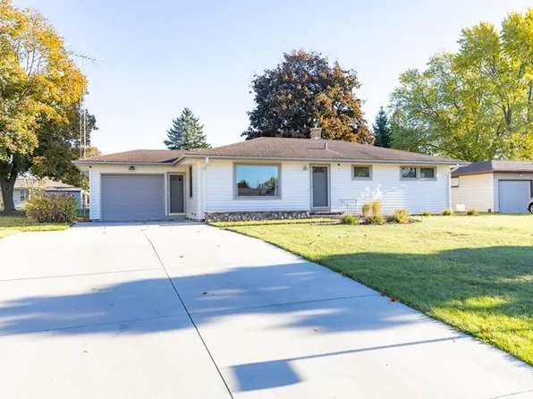W2713 River Bend COURT, Sheboygan Falls, WI 53085