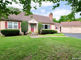 39 Sunnybrook Dr, Avon, CT 06001