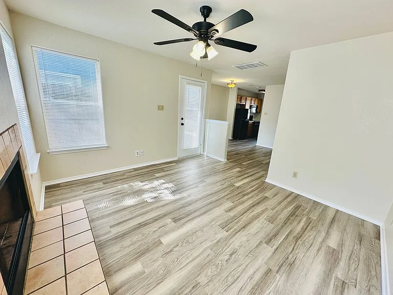8814 Schick Rd — Photo 10