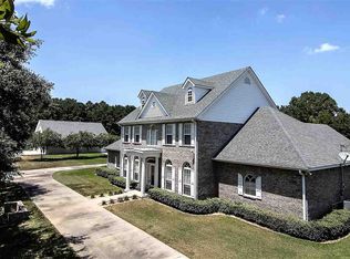 3 Blue Ridge Dr, Natchez, MS 39120