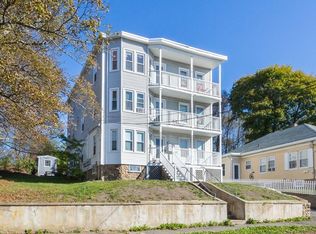 184 Ocean Ave W APT 2R, Salem, MA 01970