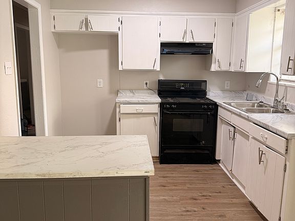 5th image of 8706 Elbert Cir