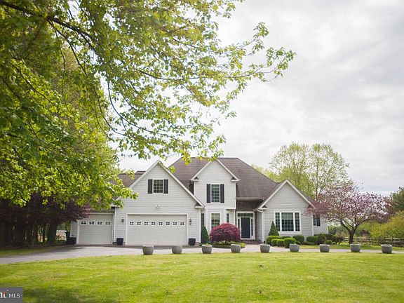 4th image of 62 Prospect Bay Dr W