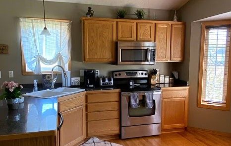 Open Kitchen - Stainless steel appliances