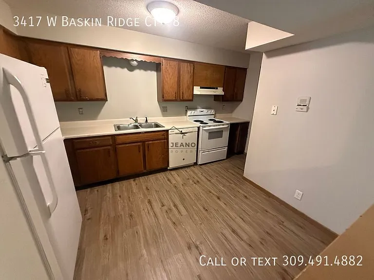 3417 W Baskin Ridge Ct #8 — Photo 4