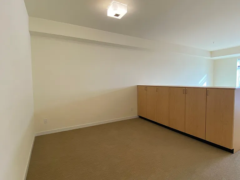 Library Place Apartments — Photo 38