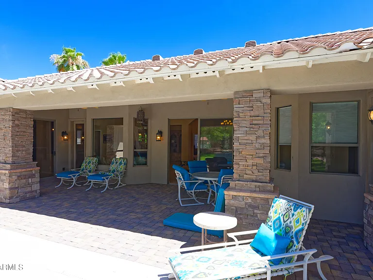 10220 E Cochise Dr — Photo 32