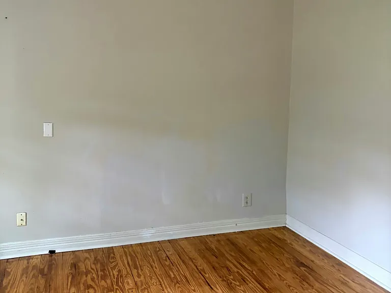 1680 Hofheinz St — Photo 8