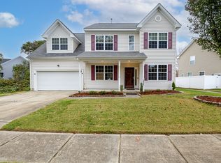1035 Meadows Reach Cir, Suffolk, VA 23434