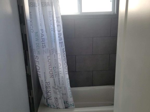 4th image of 255 W 113th St APT 1