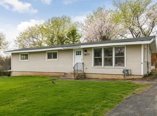 6305 Robert Rd, Cary, IL 60013