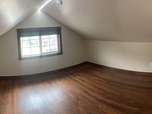 5th image of 409 N Jefferson St