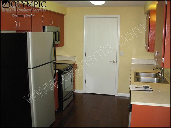 3rd image of 1831 Ethridge Ct NE