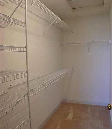 4th image of 25039 Rushmore Dr