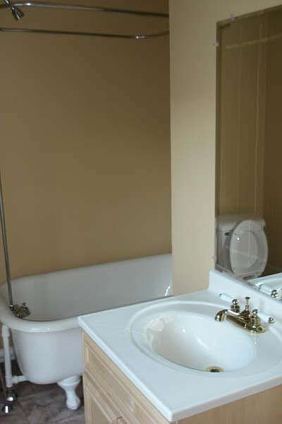 730 Clancy Unit B Bath Room