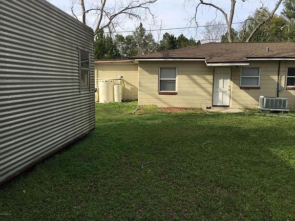 3rd image of 8126 Paschal St