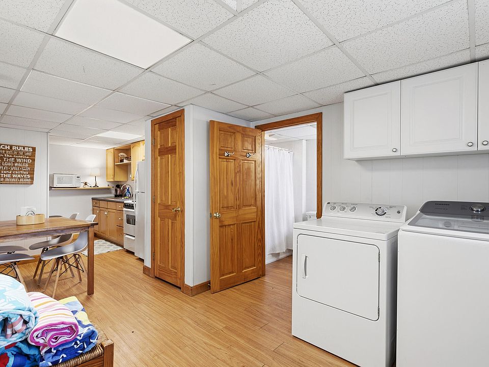 1st image of 360 Pine Point Road
