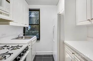 Rented by (Legacy) Elegran