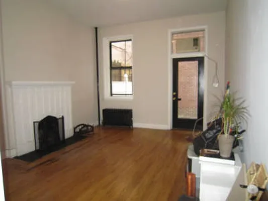 Rented by Immac Realty | media 35