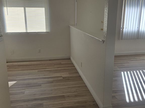 5th image of 3625 W 132nd St #5