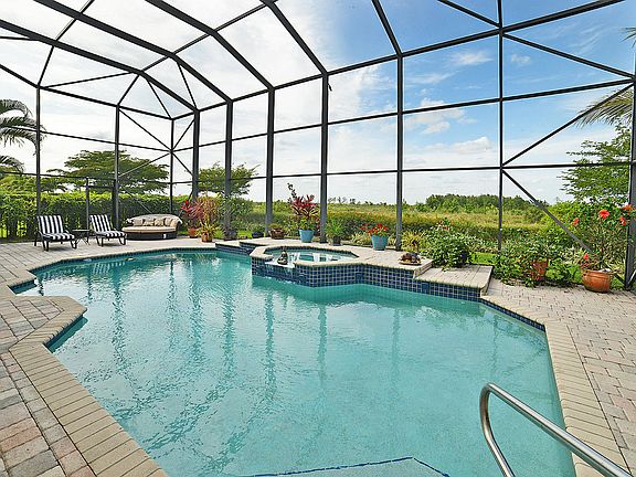 Home For Sale In Saturnia