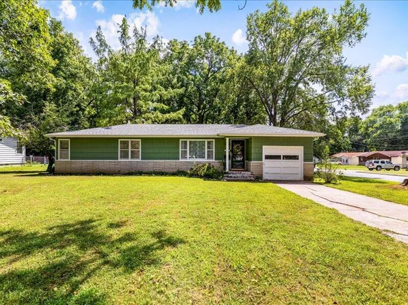 1522 W Bennett Street, Springfield, MO 65807