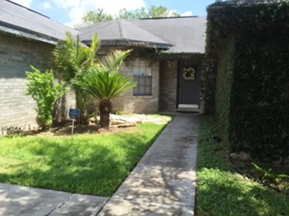 1302 S Vermont Ave, Mercedes, TX 78570