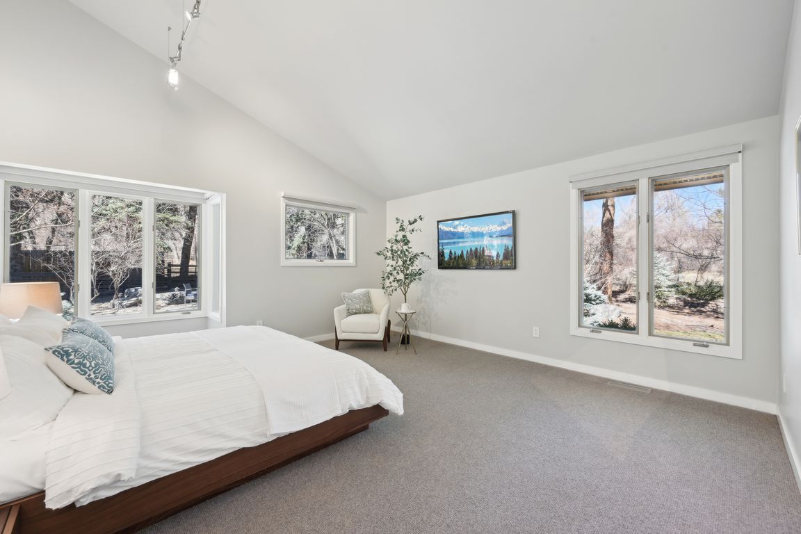 Kalmia Ave-034.jpg