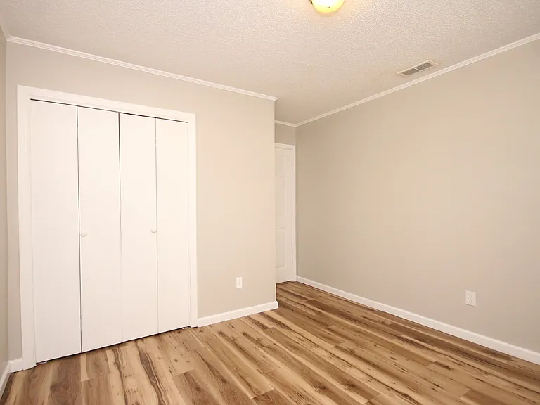 7816 Deborah Dr — Photo 10