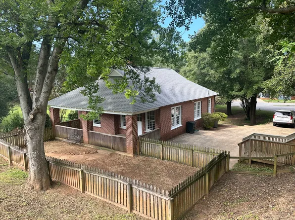 4009 2nd Ave, Columbus, GA 31904