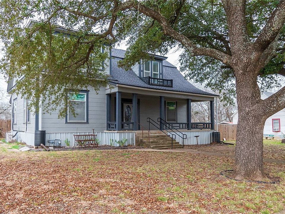 1st image of 804 Avenue F