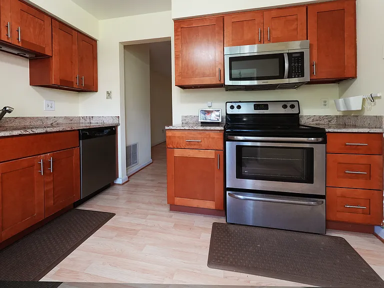 18819 Birdseye Dr — Photo 6
