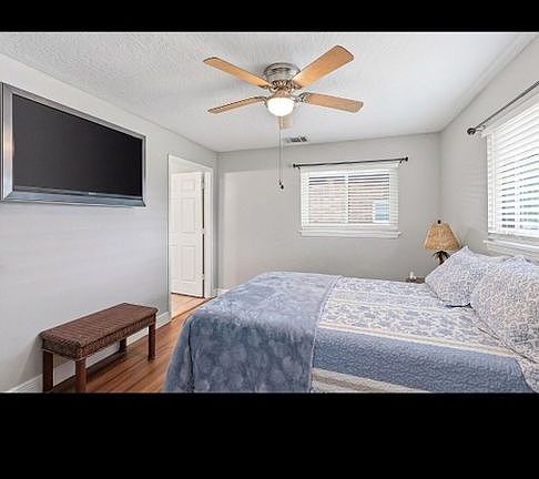 4th image of 608 Cheyenne Ave