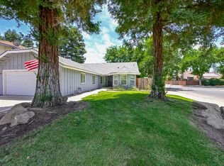 1079 E El Paso Ave, Fresno, CA