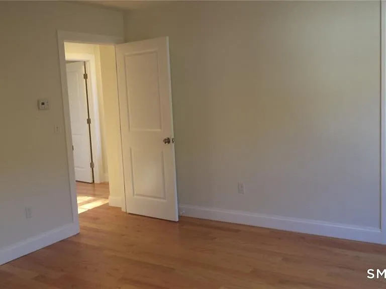 33 Maple Ave #B — Photo 15