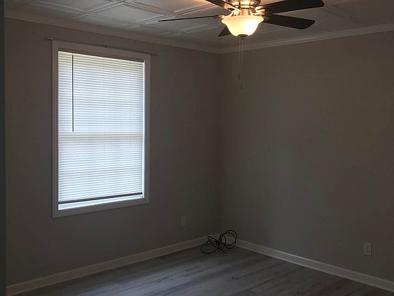 5th image of 182 Hunter Alexander Dr