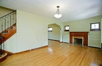 1st image of 5937 Marwinette Ave